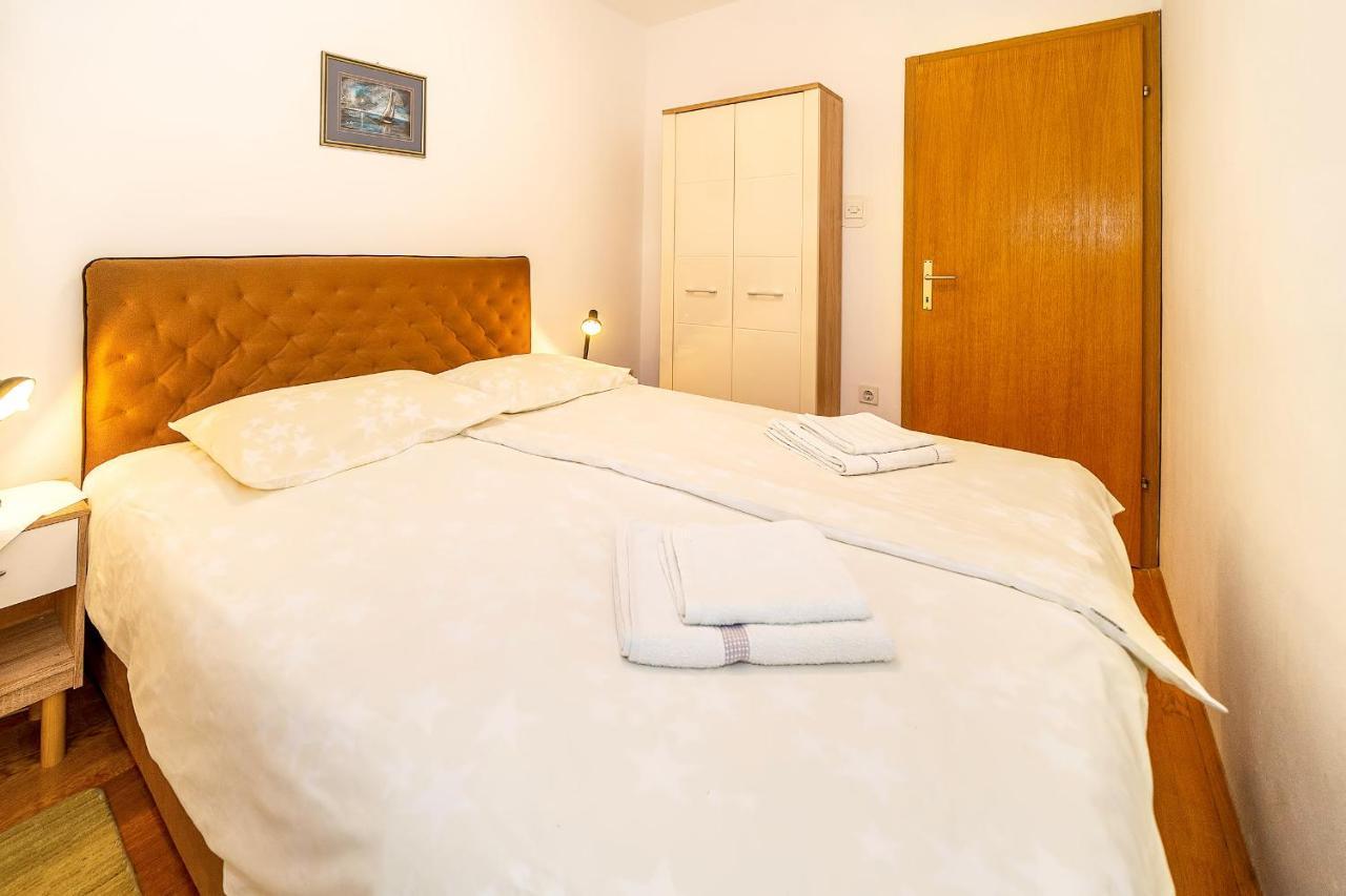 Apartments Jurina 2 克尔克 外观 照片