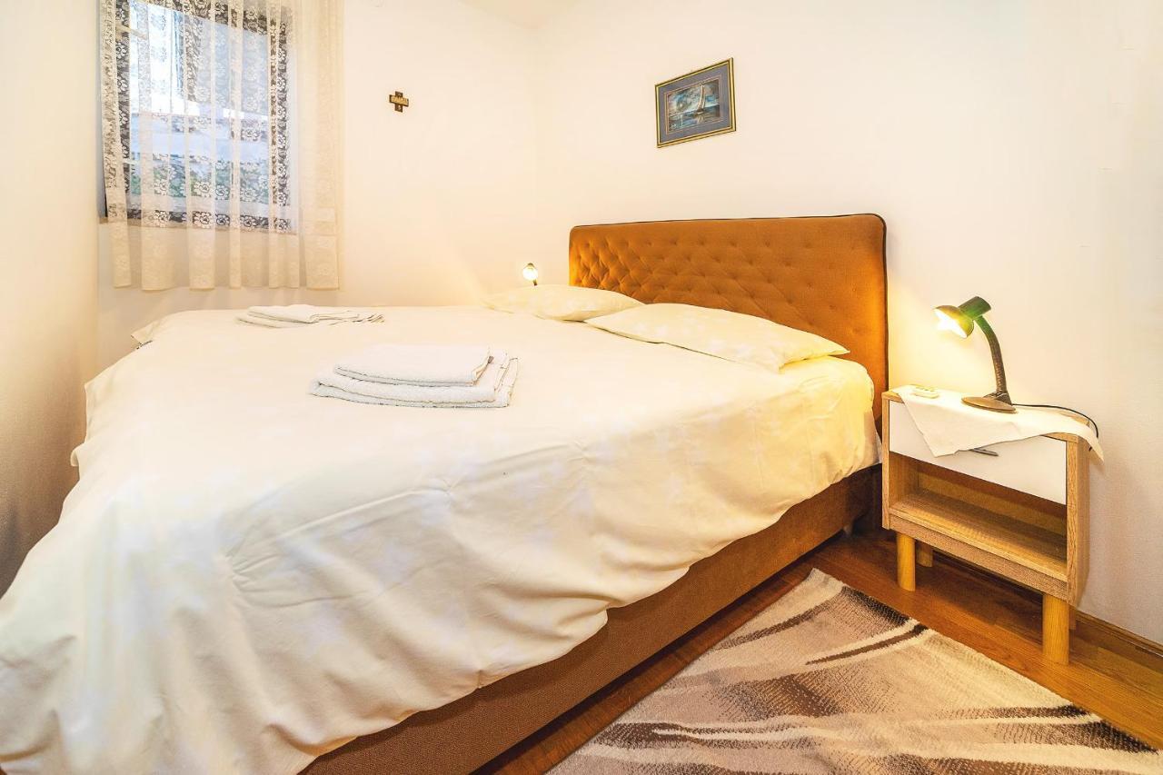 Apartments Jurina 2 克尔克 外观 照片