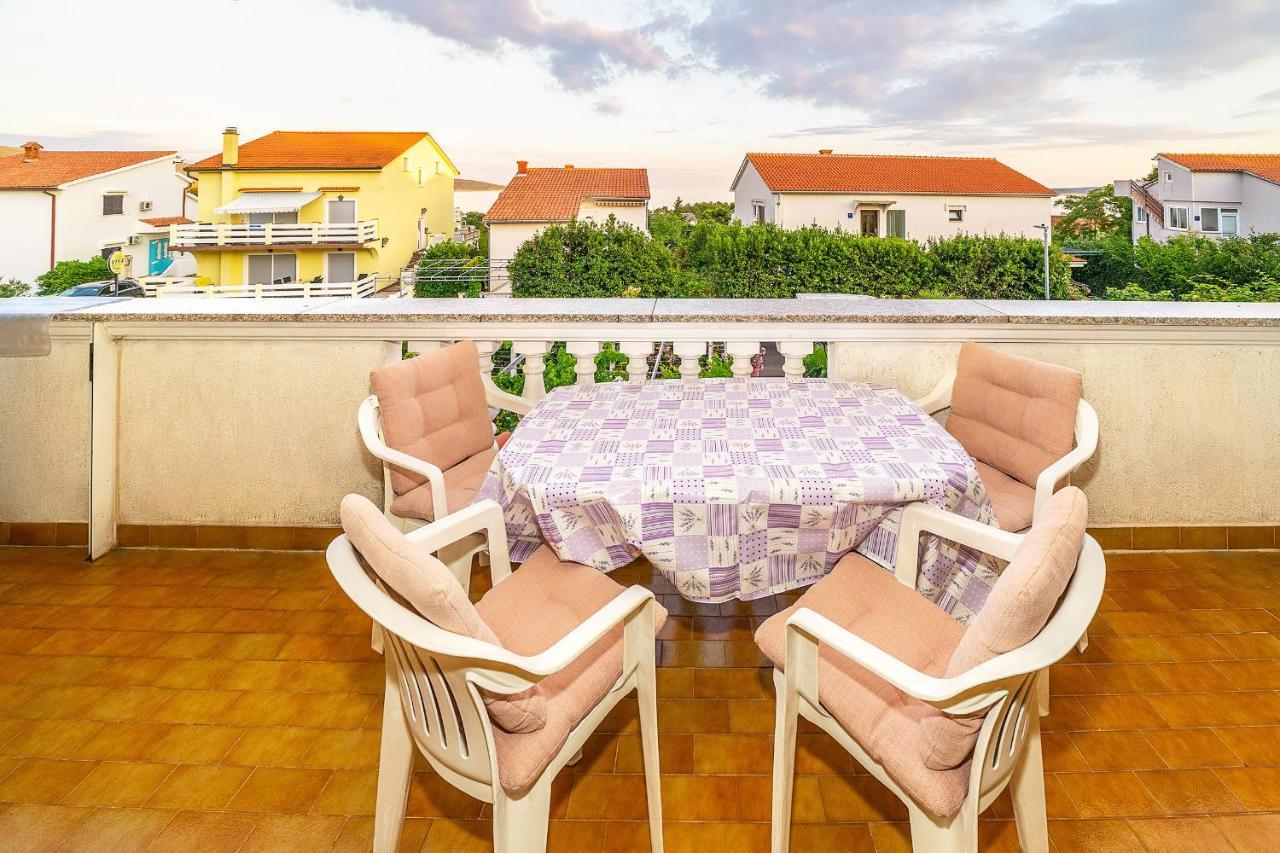 Apartments Jurina 2 克尔克 外观 照片