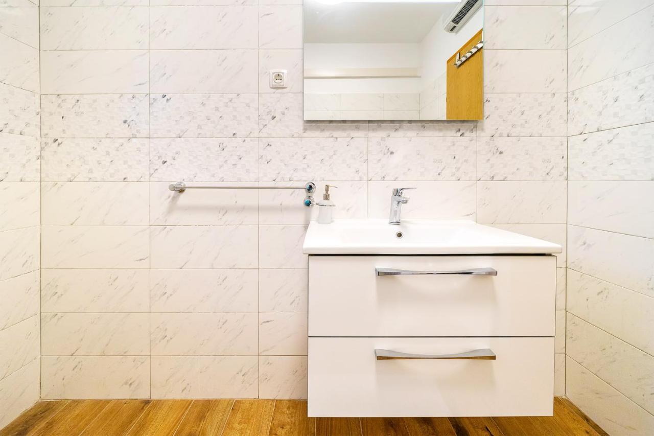 Apartments Jurina 2 克尔克 外观 照片