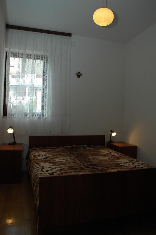Apartments Jurina 2 克尔克 客房 照片