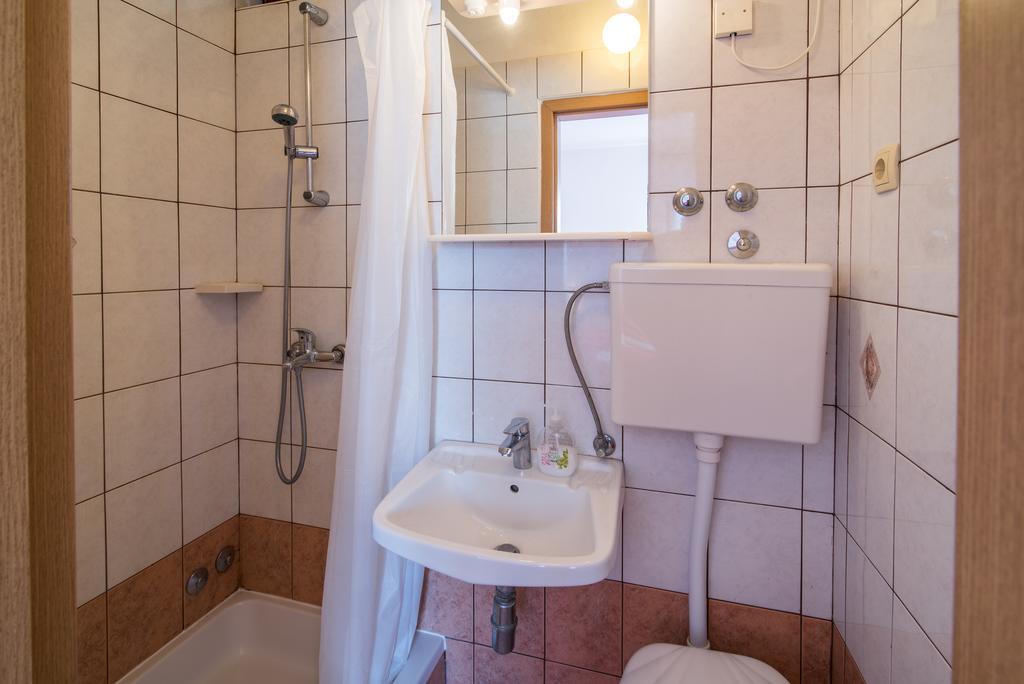 Apartments Jurina 2 克尔克 外观 照片